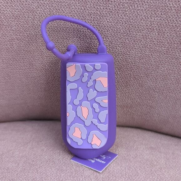 Ulta Beauty Purple Leopard Print Hand Sanitizer Sling Holder NWT - Picture 1 of 4